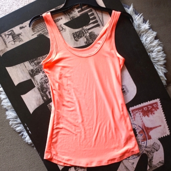 No Boundaries Tops - 🧡 No Boundaries tank top. 🧡